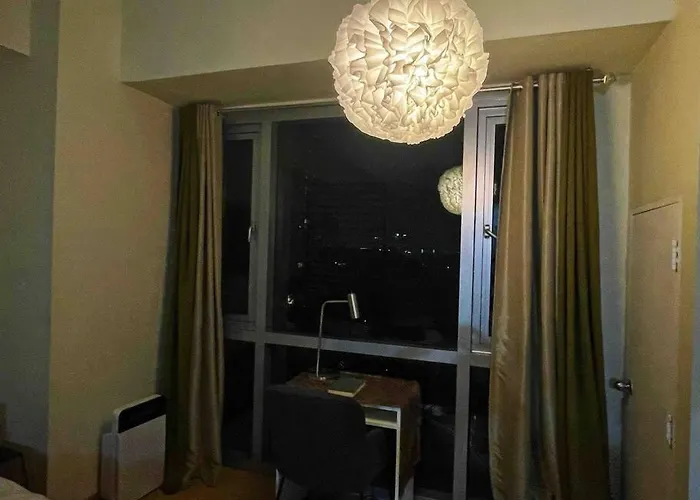 Jane In The City! In Avant, Bgc Apartamento Manila